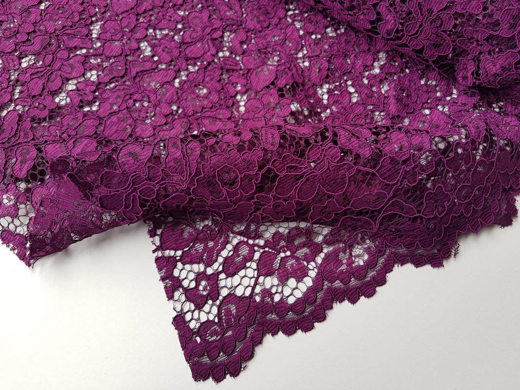 lace ( Dark purple)