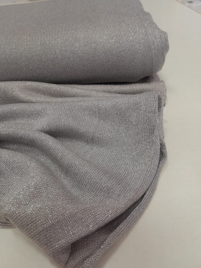Knitted viscose with silver threads (Grey)