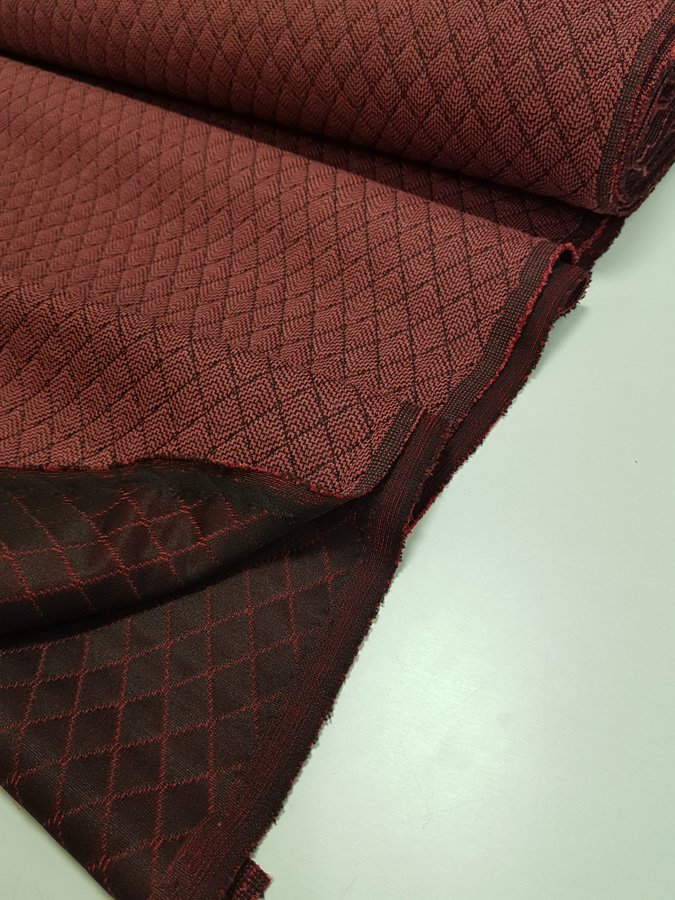 Quilted jacquard fabric (Dusty red)