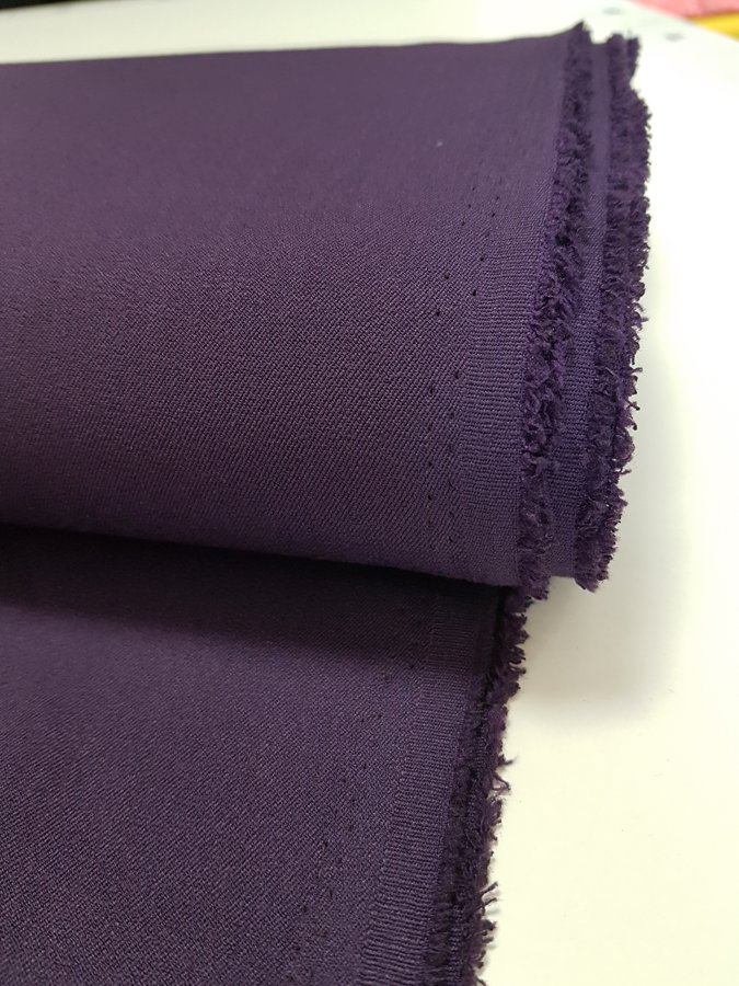 Stretch gabardine (Dark purple)