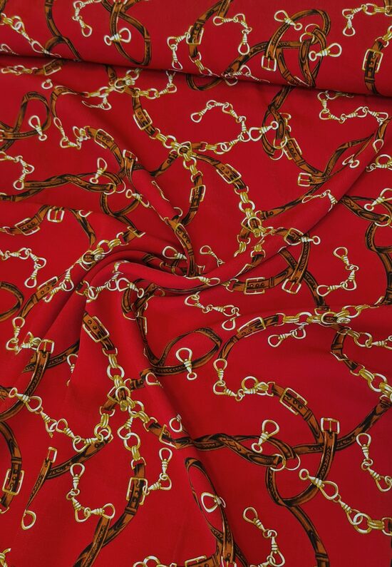 Red viscose crepe fabric with chain print