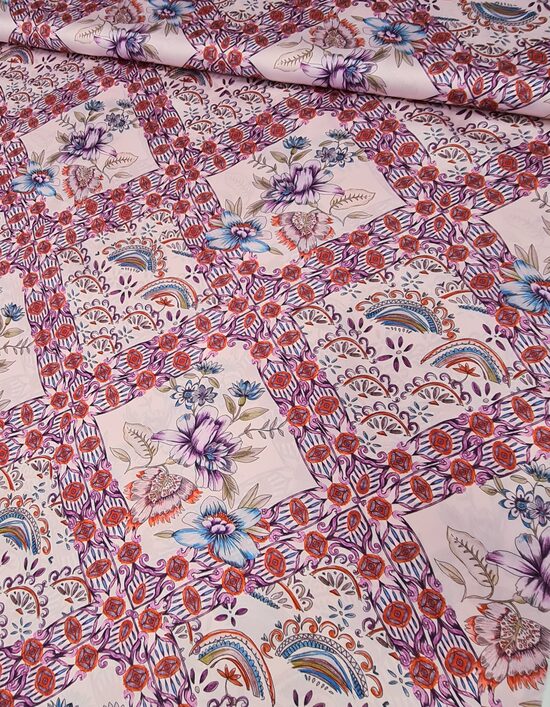 Satin with floral and geometric print (Powder rose/Purple)