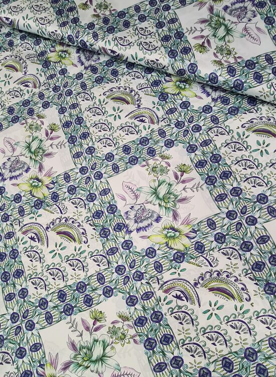 Satin with floral and geometric print (White/green)