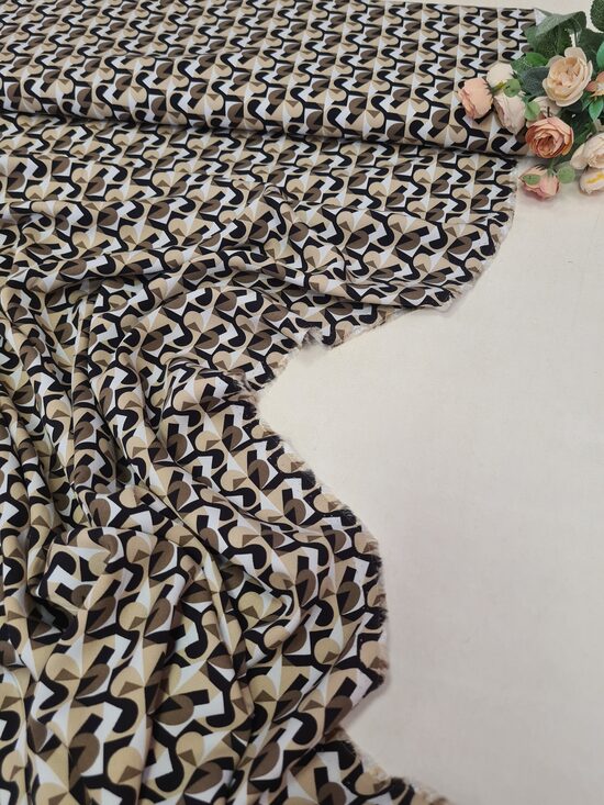 Viscose twill with geometric print