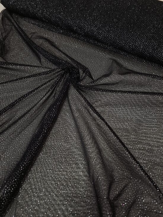 Melns mīkstais tills ar sudrabotu spīdumu