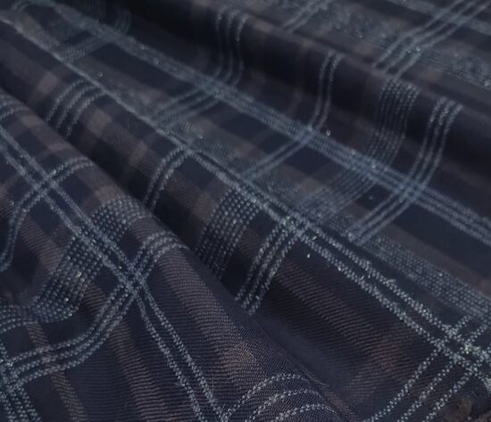 Rūtains vilnas/kokvilnas kostīma audums ar ieaustu zilu spīdīgu diegu (Tumši zils)