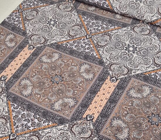 Viskoze ar abstraktu austrumu mozaīkas apdruku (Bēši motīvi) 