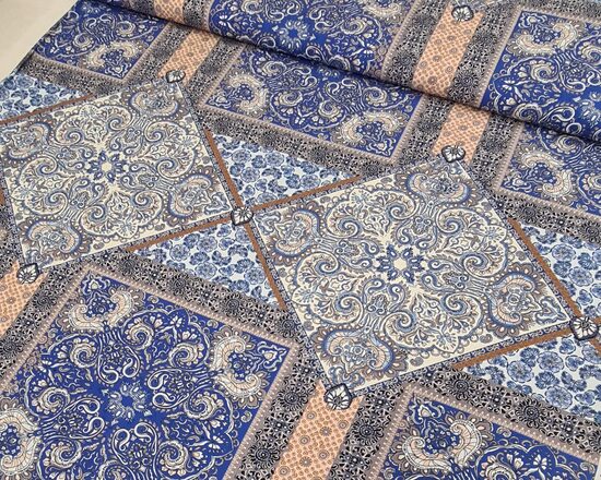 Viskoze ar abstraktu austrumu mozaīkas apdruku (Zili motīvi)