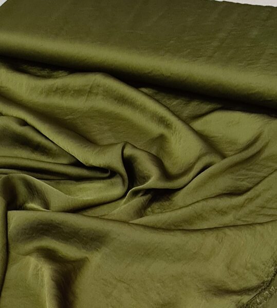 Gaisīgi zīdīgs satīns (Sūnu zaļš)